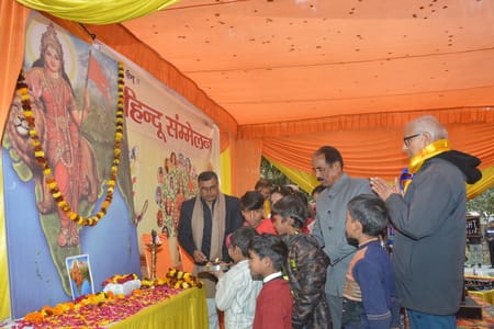 कृष्णानगर के इंद्रलोक कॉलोनी सि्थत इंद्रेश्वर महादेव मंदिर में रविवार को विराट हिंदू सम्मेलन ह कृष्णानगर के इंद्रलोक कॉलोनी सि्थत इंद्रेश्वर महादेव मंदिर में रविवार को विराट हिंदू सम्मेलन ह