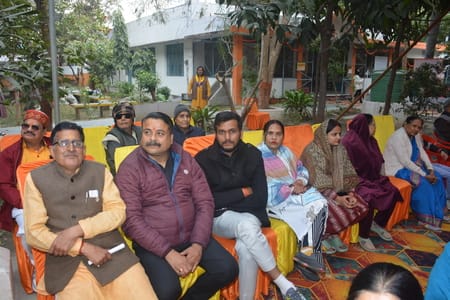 कृष्णानगर के इंद्रलोक कॉलोनी सि्थत इंद्रेश्वर महादेव मंदिर में रविवार को विराट हिंदू सम्मेलन ह कृष्णानगर के इंद्रलोक कॉलोनी सि्थत इंद्रेश्वर महादेव मंदिर में रविवार को विराट हिंदू सम्मेलन ह