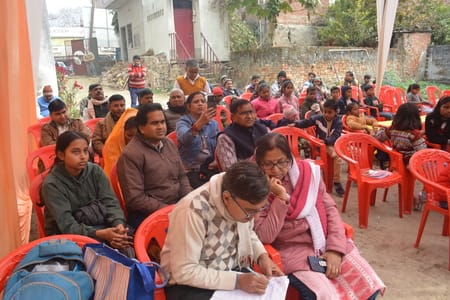 सावित्री बाई फुले की जयंती रविवार को रायबरेली रोड स्थित संत रविदास ज्ञान विहार कल्ली पश्चिम में