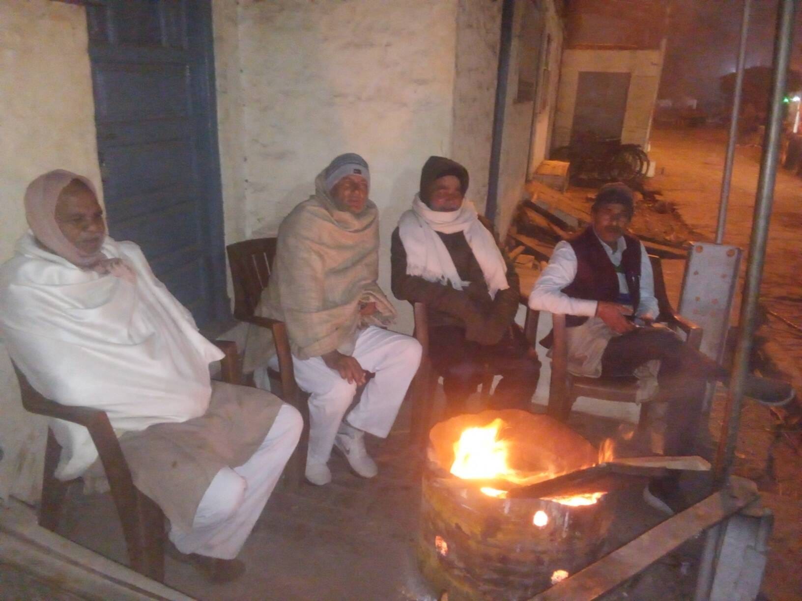 शामली शुगर मिल के क्रेन यार्ड में पड़ा गन्ना । संवाद शामली शुगर मिल के क्रेन यार्ड में पड़ा गन्ना । संवाद