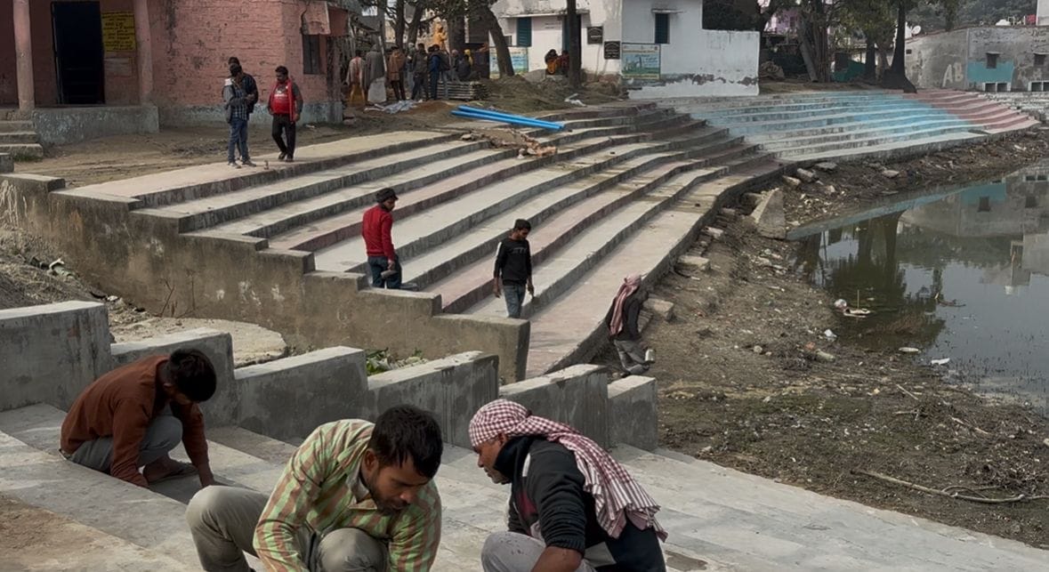 तैयारी में जुटे अधिकारी साफ सफाई और मरम्मत का कार्य जोरों पर