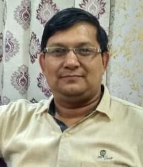 05जेएनडी33: संजय मंगला दुकानदार। 05जेएनडी33: संजय मंगला दुकानदार।