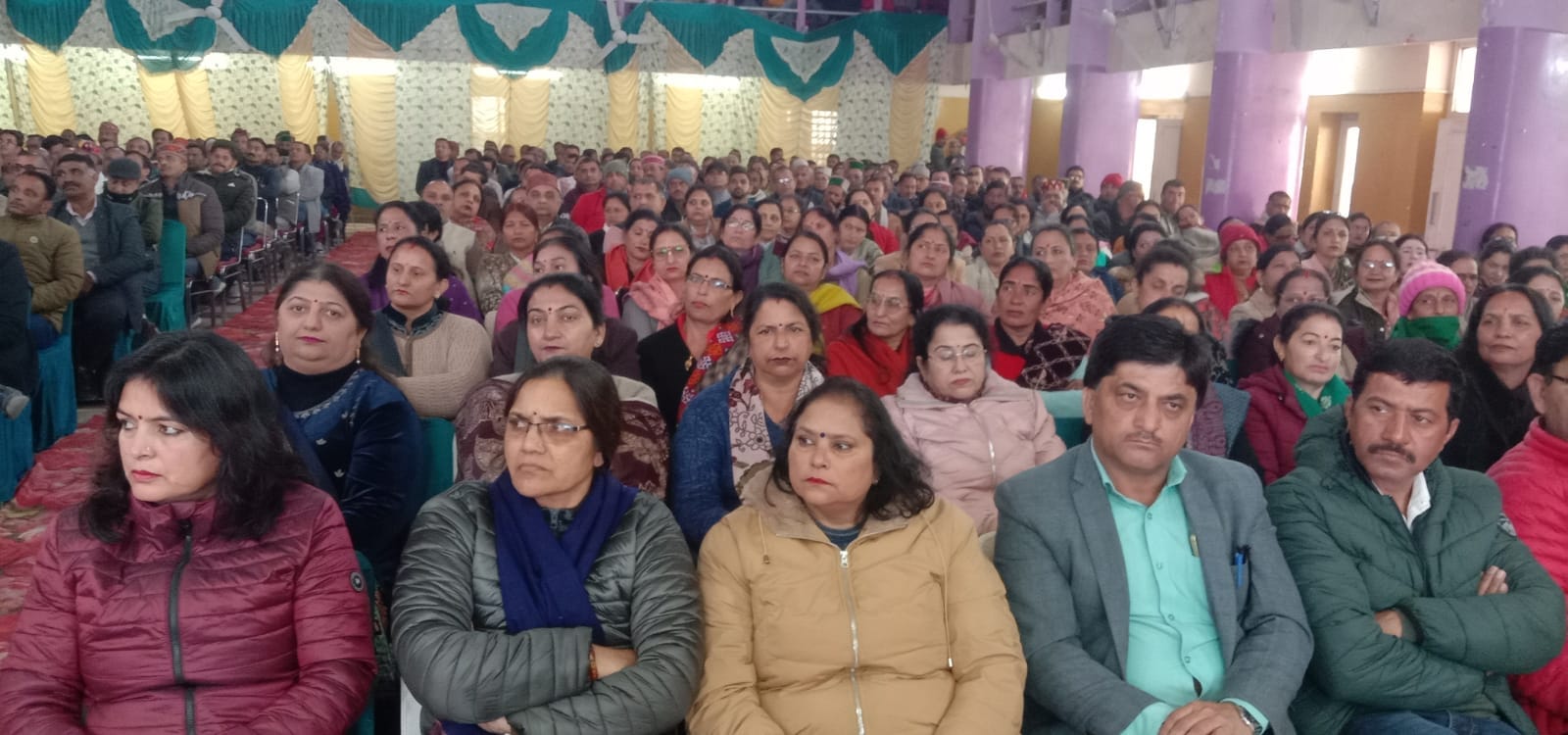 नाहन में जिला स्तरीय संगम शिक्षा व्यवस्था सम्मेलन में शिक्षकों को संबोधित करते शिक्षा मंत्री रो नाहन में जिला स्तरीय संगम शिक्षा व्यवस्था सम्मेलन में शिक्षकों को संबोधित करते शिक्षा मंत्री रो