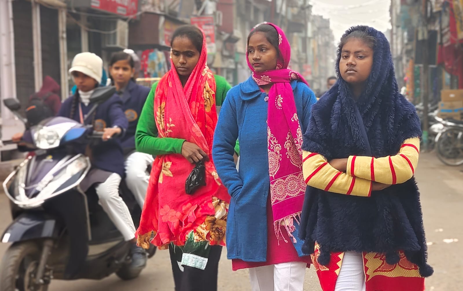 सुबह शहर में इस तरह छाया रहा घना कोहरा। संवाद सुबह शहर में इस तरह छाया रहा घना कोहरा। संवाद