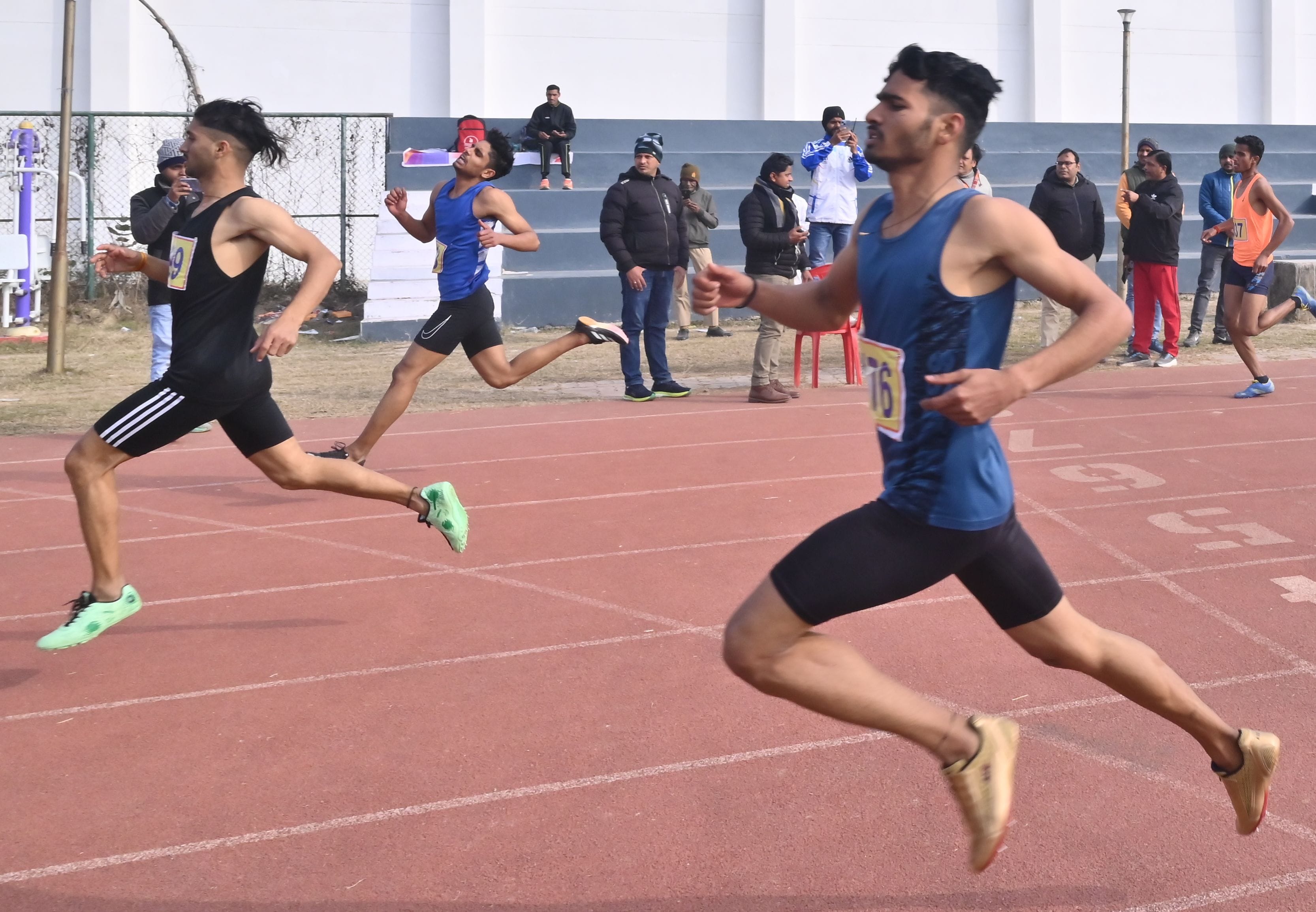 18-प्रदेश स्तरीय समन्वय सब-जूनियर बालक एथलेटिक्स प्रतियोगिता में डाभासेमर स्टेडिय में आयोजित दौ