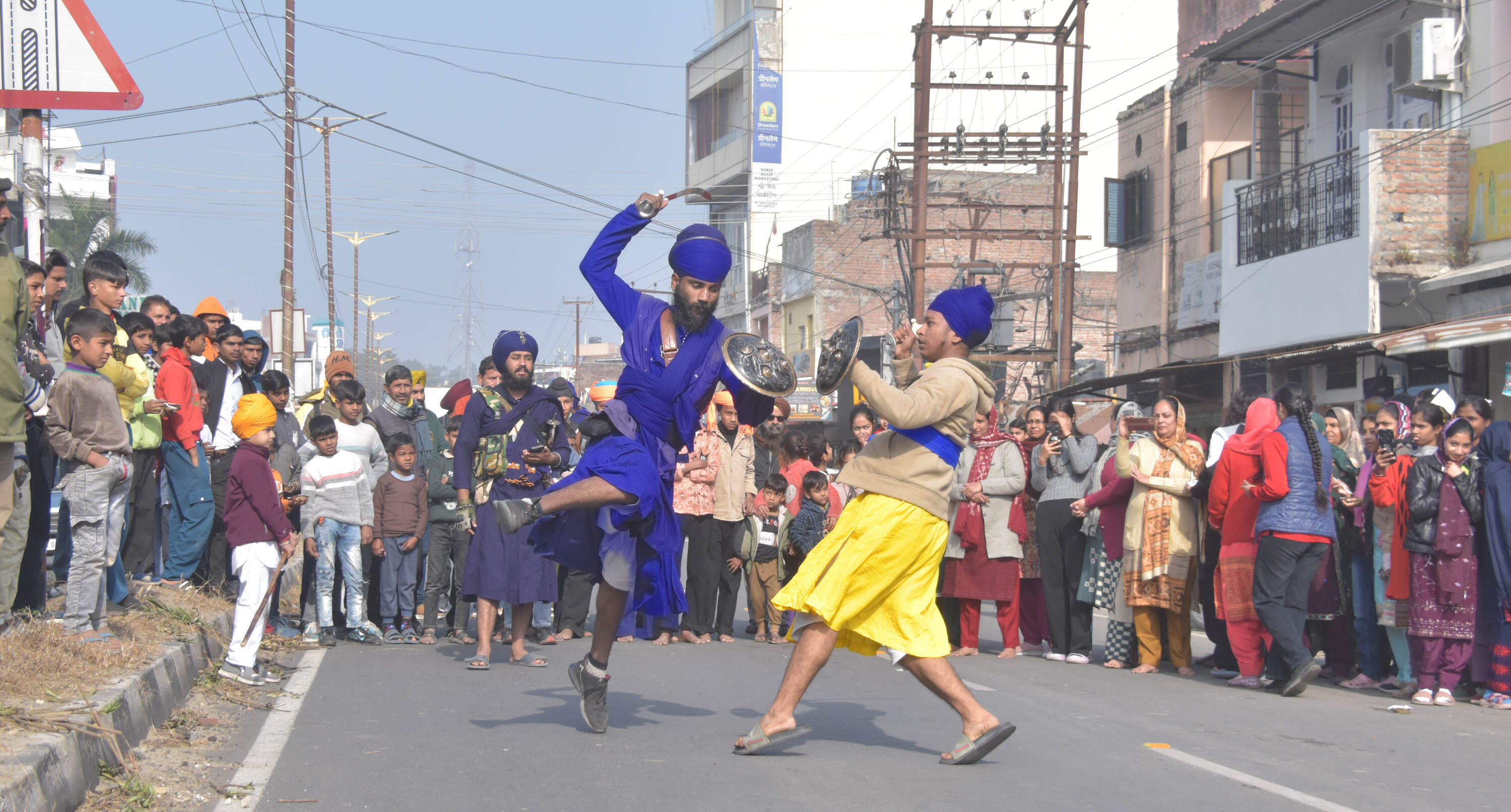 गुरु गोविंद सिंह जी का प्रकाश दिवस सजे पांच प्यारे। स्रोत आयोजक