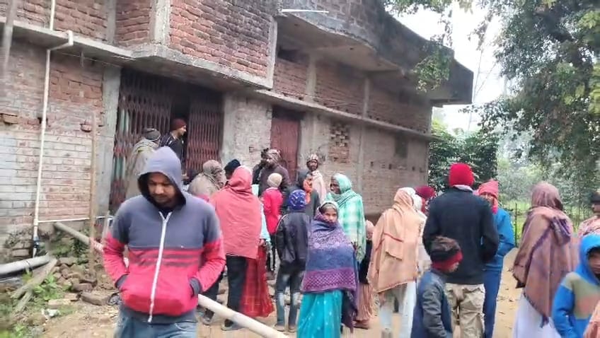 पटना के बिहटा में चोरो ने किया चोरी, घर का ताला व लॉकर तोड़कर दिया घटना को अंजाम पटना के बिहटा में चोरो ने किया चोरी, घर का ताला व लॉकर तोड़कर दिया घटना को अंजाम