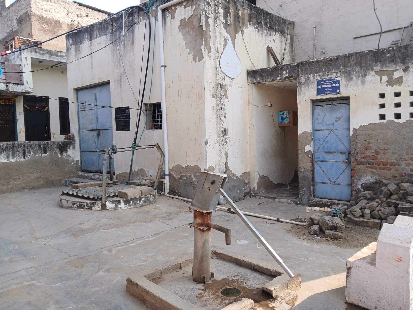 साहबी बैराज में प्रदूषित पानी। संवाद साहबी बैराज में प्रदूषित पानी। संवाद