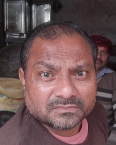 अंटा चौराहा के पास पाइप लाइन लीकेज से बह रह सड़क पर पानी। संवाद अंटा चौराहा के पास पाइप लाइन लीकेज से बह रह सड़क पर पानी। संवाद