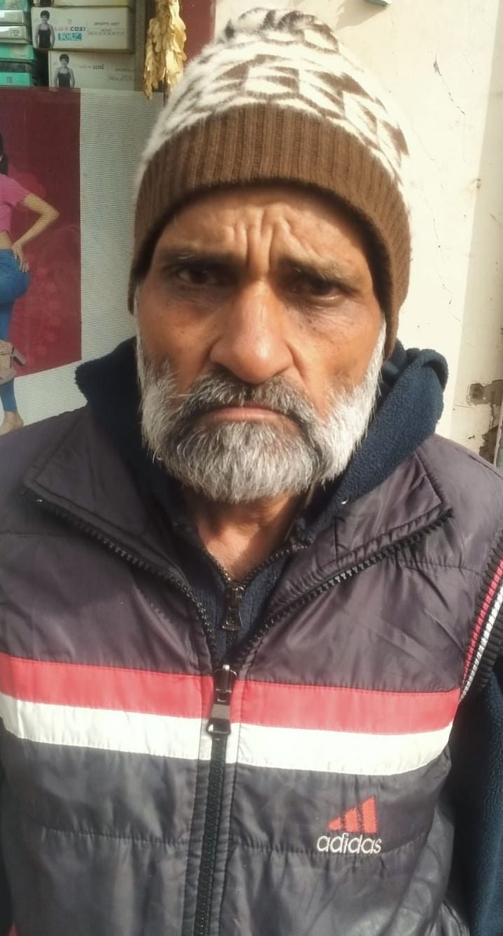 फोटो संख्या:74- मोहल्ला सैनीपुरा में नाली से गुजर रही पेयजल लाइन--संवाद फोटो संख्या:74- मोहल्ला सैनीपुरा में नाली से गुजर रही पेयजल लाइन--संवाद