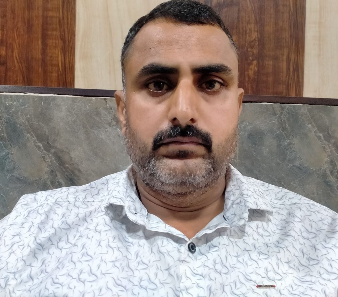 फोटो संख्या:74- मोहल्ला सैनीपुरा में नाली से गुजर रही पेयजल लाइन--संवाद फोटो संख्या:74- मोहल्ला सैनीपुरा में नाली से गुजर रही पेयजल लाइन--संवाद