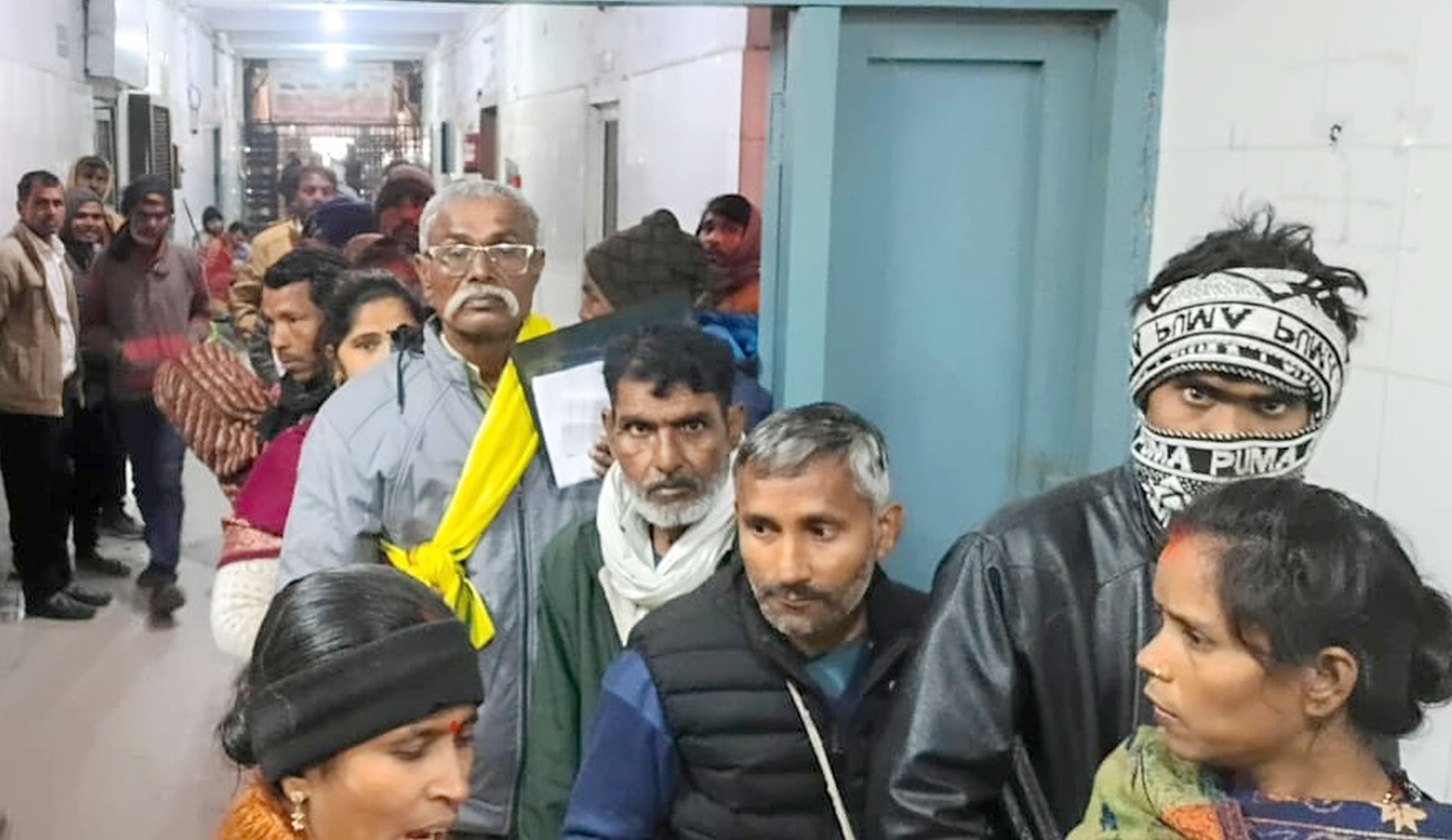फोटो-12- फतेहपुर कानपुर हाइवे में सुबह कुछ ऐसा छाया रहा कोहरा। संवाद फोटो-12- फतेहपुर कानपुर हाइवे में सुबह कुछ ऐसा छाया रहा कोहरा। संवाद