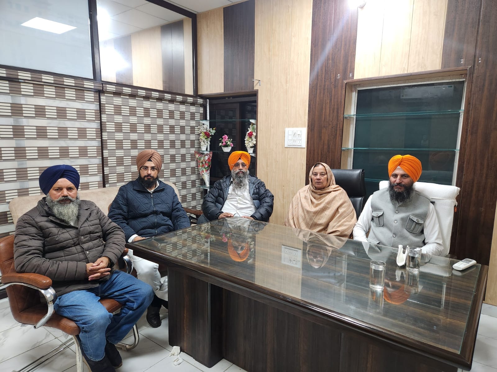 कुरुक्षेत्र। सूचना मिलने पर एचएसजीएमसी के मुख्यालय पर पहुंची पुलिस। संवाद