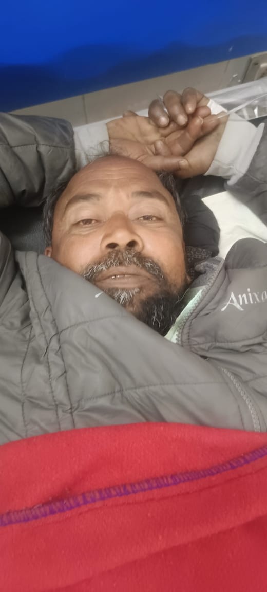 दुधारा के रक्शाकला गांव के पास पशु तस्करों से मुठभेड़ के बाद बरामद गो मांस व अन्य सामान-स्रोत प