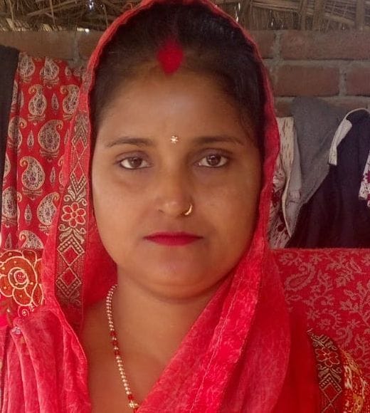 आरती देवी।