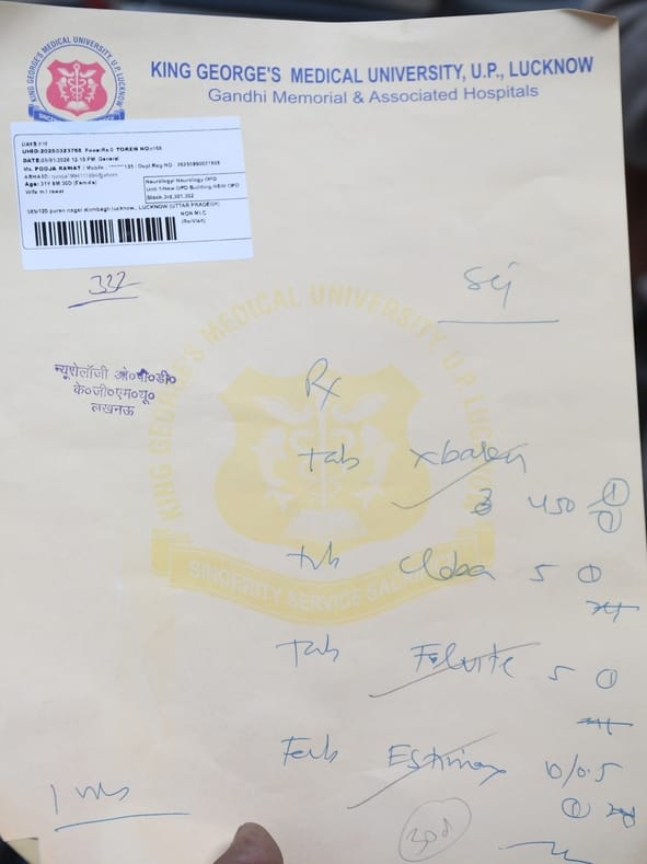 मरीजों&nbsp;को&nbsp;मिलीं&nbsp;दवाएं।