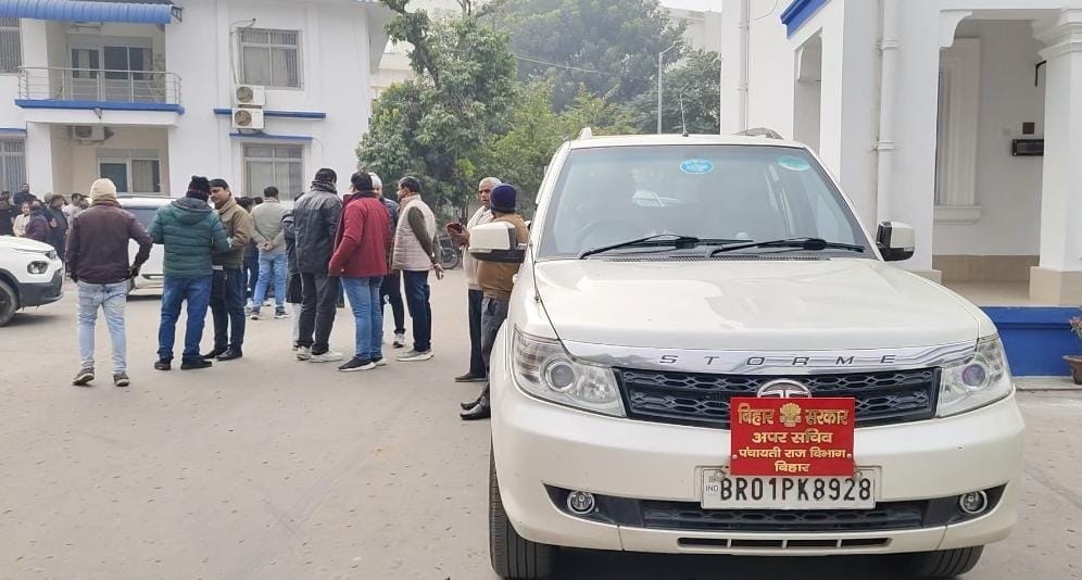 मंत्री की समीक्षा बैठक