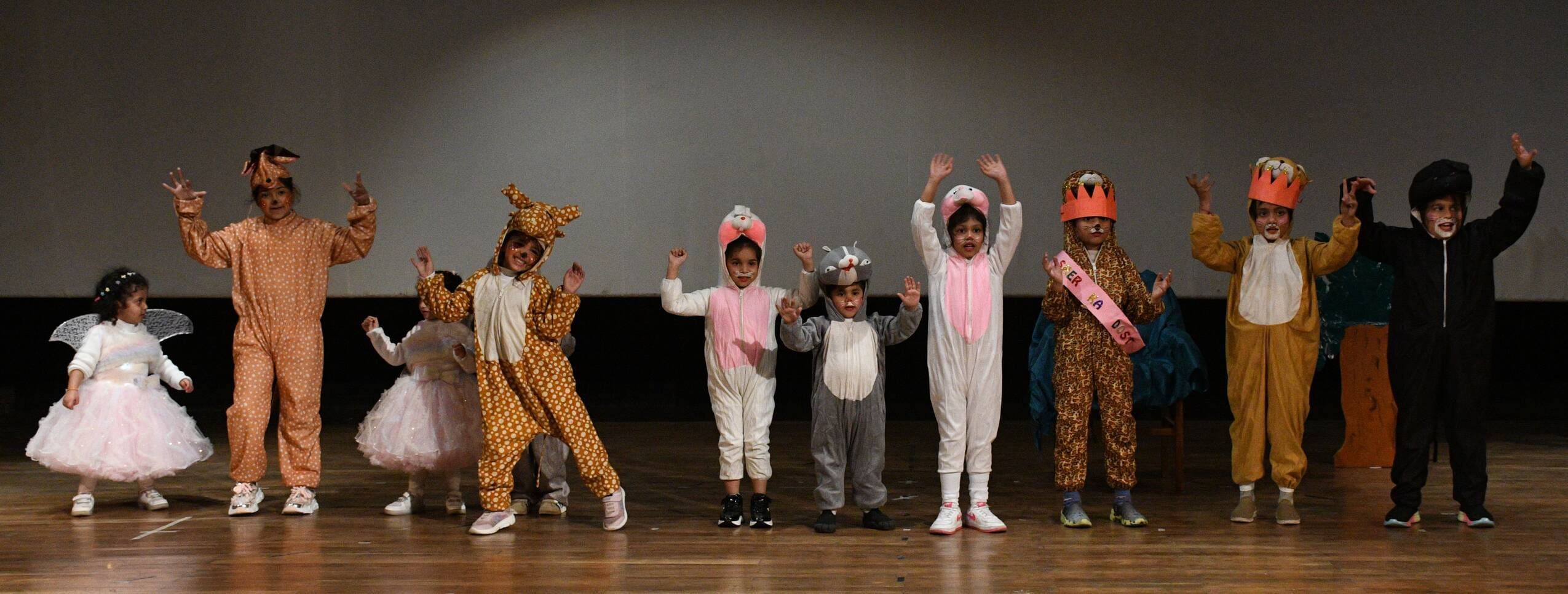 नन्हे कलाकारों ने बिखेरे संस्कृति के खूबसूरत रंग