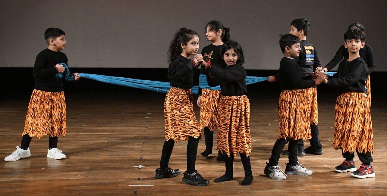 नन्हे कलाकारों ने बिखेरे संस्कृति के खूबसूरत रंग