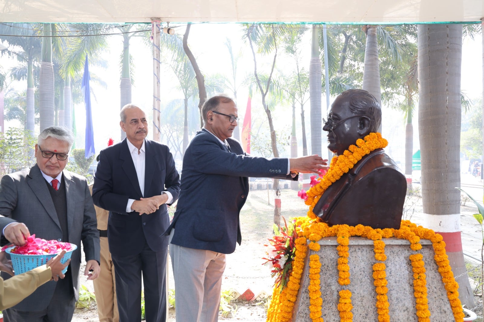 बाबासाहेब भीमराव अंबेडकर केंद्रीय विश्वविद्यालय में हुआ यूनिवर्सिटी डे। बाबासाहेब भीमराव अंबेडकर केंद्रीय विश्वविद्यालय में हुआ यूनिवर्सिटी डे।