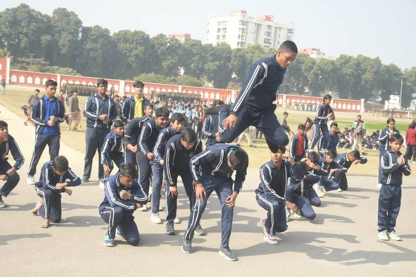 पुलिस लाइन में शनिवार से गणतंत्र दिवस परेड की रिहर्सल शुरू हुई। -संवाद पुलिस लाइन में शनिवार से गणतंत्र दिवस परेड की रिहर्सल शुरू हुई। -संवाद