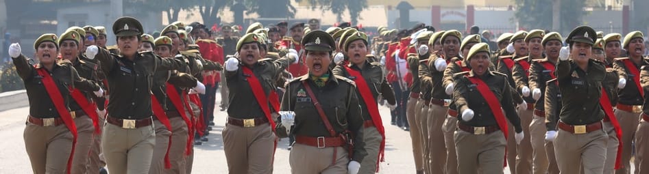 पुलिस लाइन में शनिवार से गणतंत्र दिवस परेड की रिहर्सल शुरू हुई। -संवाद पुलिस लाइन में शनिवार से गणतंत्र दिवस परेड की रिहर्सल शुरू हुई। -संवाद