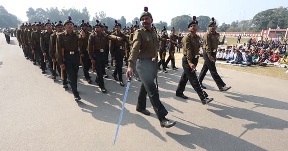 पुलिस लाइन में शनिवार से गणतंत्र दिवस परेड की रिहर्सल शुरू हुई। -संवाद पुलिस लाइन में शनिवार से गणतंत्र दिवस परेड की रिहर्सल शुरू हुई। -संवाद