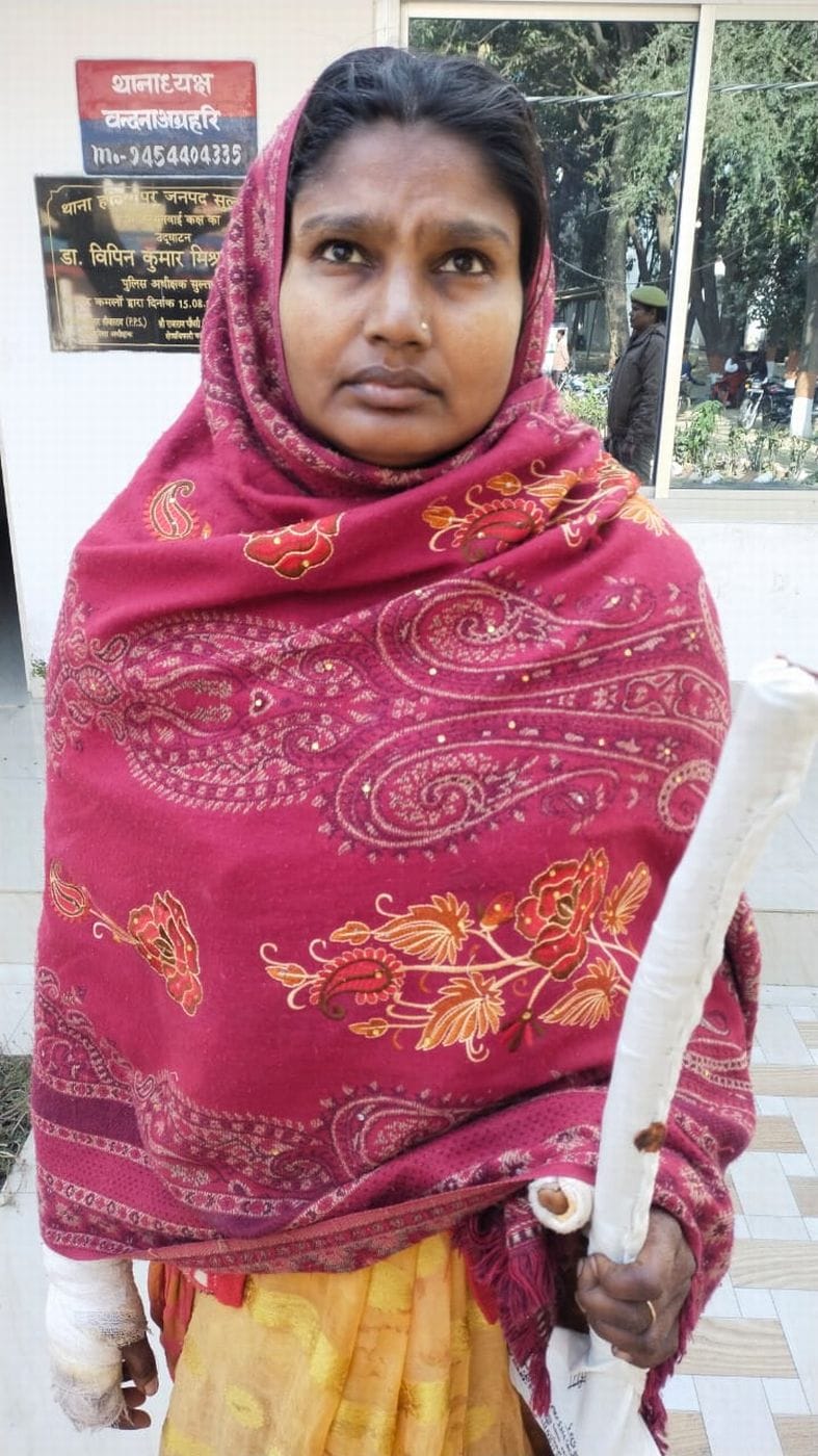 शहर के विवेकनगर में पाइप लाइन की लीकेज ठीक करने के लिए खोदा गड्ढा। स्रोत-नगर पालिका