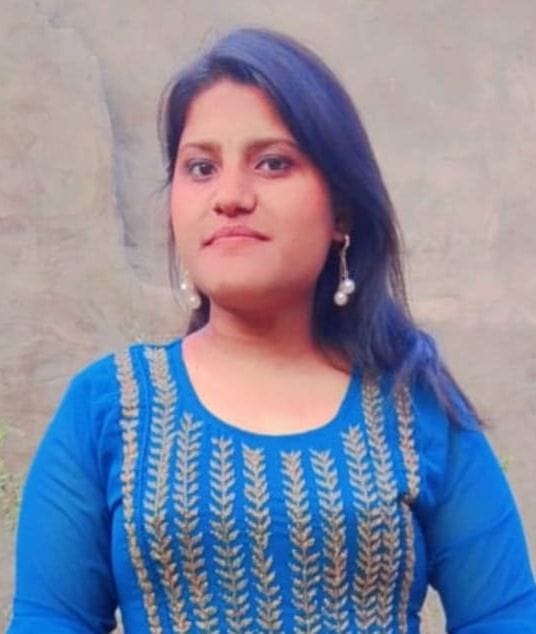 11जेएनडी37: धरने पर बैठे परिजनों को न्याय दिलाने का आश्वासन देते हुए मंत्री कृष्ण कुमार बेदी। स 11जेएनडी37: धरने पर बैठे परिजनों को न्याय दिलाने का आश्वासन देते हुए मंत्री कृष्ण कुमार बेदी। स