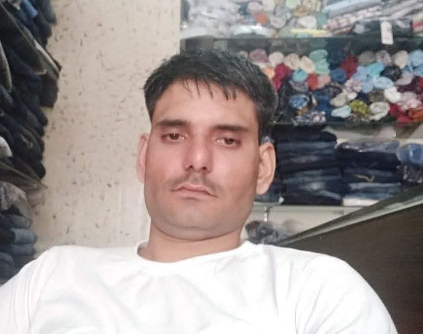 12जेएनडी02 : अशोक गोयल व्यापारी।