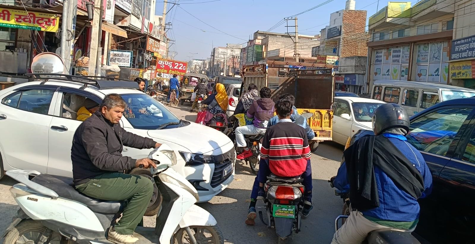 12जेएनडी10: घनश्याम गोयल। 12जेएनडी10: घनश्याम गोयल।