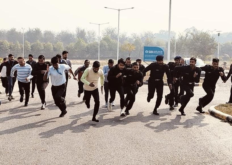 कल्याण सिंह कैंसर संस्थान में युवा दिवस पर दौड़