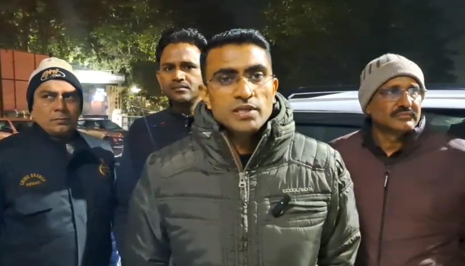 मुठभेड़ में घायल आरोपी हर्ष उर्फ तोतला उर्फ चिता व विकास उर्फ मोटू। स्रोत : पुलिस