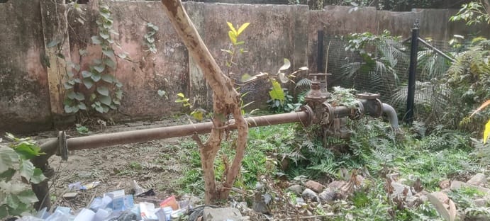 सीएचसी खलीलाबाद की पानी की टंकी, कब हुई सफाई नहीं है दर्ज=संवाद सीएचसी खलीलाबाद की पानी की टंकी, कब हुई सफाई नहीं है दर्ज=संवाद