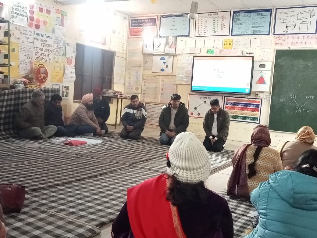 शहर बलदेव नगर पीएम श्री राजकीय स्कूल मे अध्यापकों को प्रशिक्षण देतेहुए एबीआरसी। फाइल फोटो शहर बलदेव नगर पीएम श्री राजकीय स्कूल मे अध्यापकों को प्रशिक्षण देतेहुए एबीआरसी। फाइल फोटो
