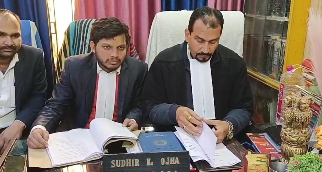 कोर्ट ने जारी किया नोटिस