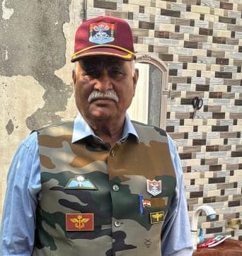 13जेएनडी 10: विरेंद्र पूर्व सैनिक। 13जेएनडी 10: विरेंद्र पूर्व सैनिक।