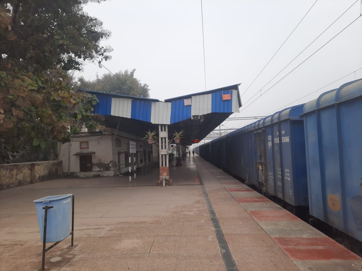 खलीलाबाद-बहराईच रेल मार्ग का चल रहा निर्माण-संवाद खलीलाबाद-बहराईच रेल मार्ग का चल रहा निर्माण-संवाद