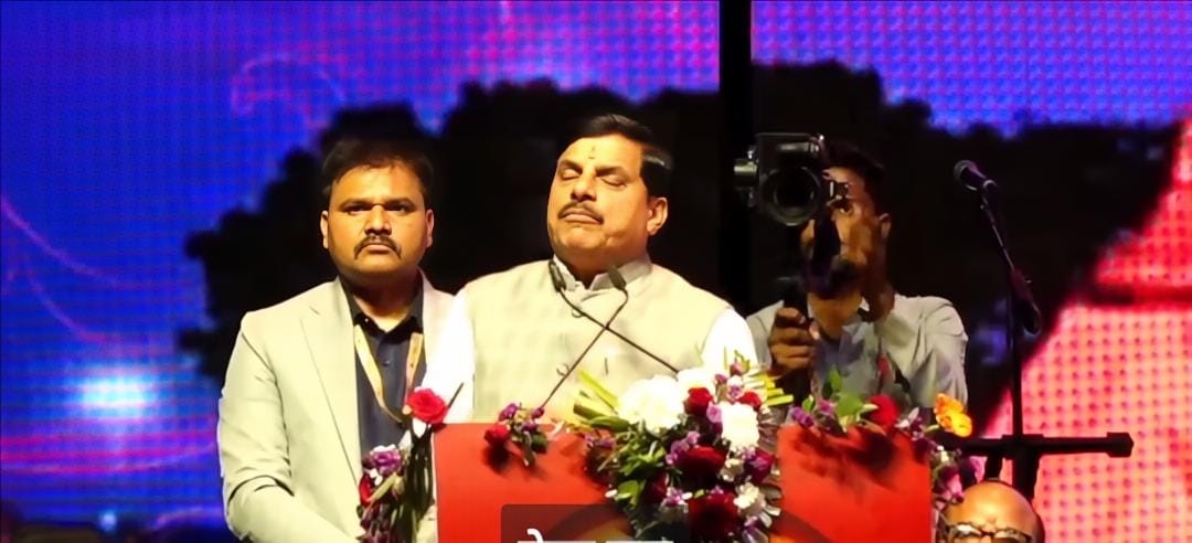 मुख्यमंत्री ने किए बाबा महाकाल के दर्शन