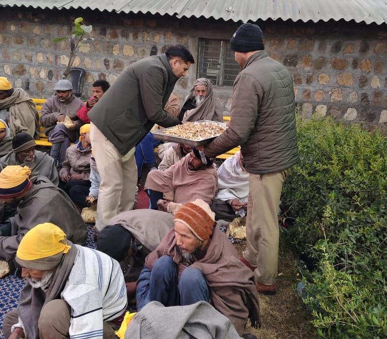 नडियाली गांव में 35वां लोहड़ी पर्व कन्याओं के नाम महोत्सव एवं महिला सम्मान समारोह का आयोजन किया नडियाली गांव में 35वां लोहड़ी पर्व कन्याओं के नाम महोत्सव एवं महिला सम्मान समारोह का आयोजन किया