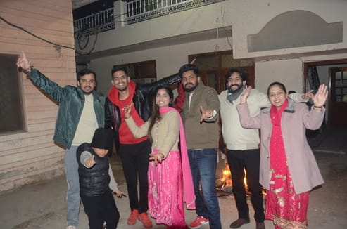 नडियाली गांव में 35वां लोहड़ी पर्व कन्याओं के नाम महोत्सव एवं महिला सम्मान समारोह का आयोजन किया नडियाली गांव में 35वां लोहड़ी पर्व कन्याओं के नाम महोत्सव एवं महिला सम्मान समारोह का आयोजन किया
