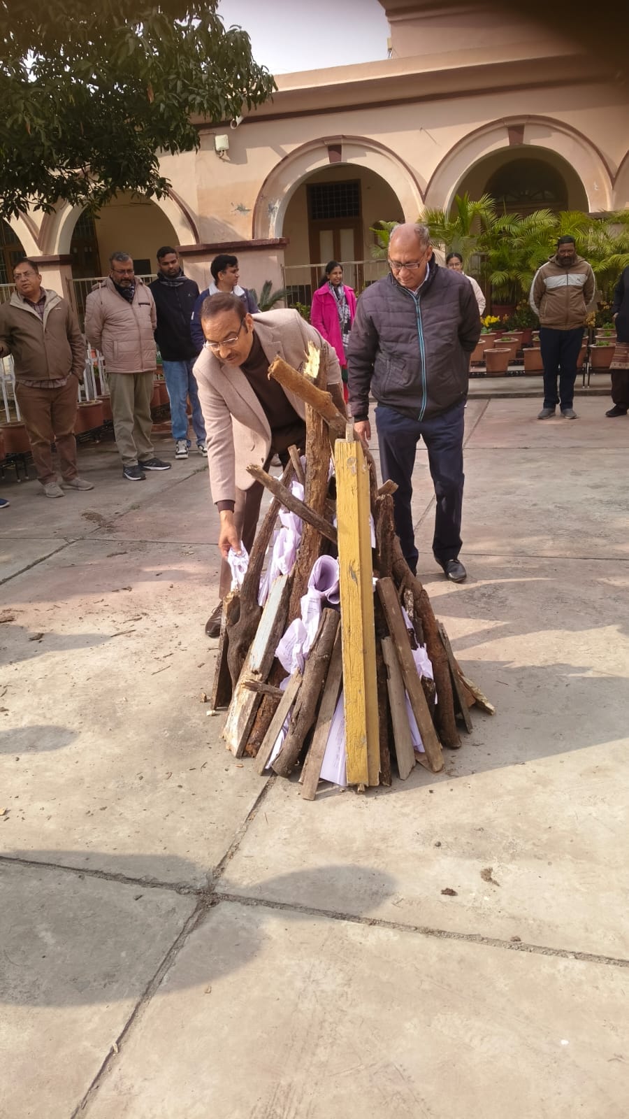 नडियाली गांव में 35वां लोहड़ी पर्व कन्याओं के नाम महोत्सव एवं महिला सम्मान समारोह का आयोजन किया नडियाली गांव में 35वां लोहड़ी पर्व कन्याओं के नाम महोत्सव एवं महिला सम्मान समारोह का आयोजन किया