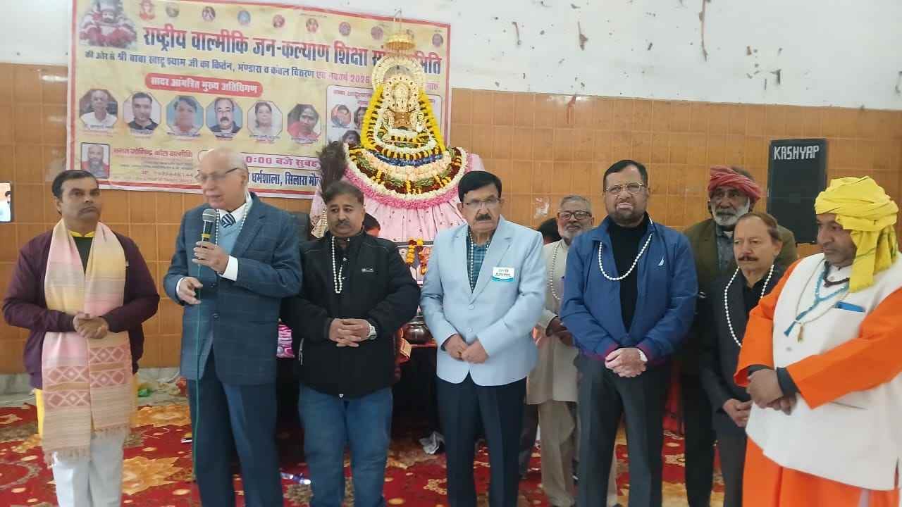 23...मकर संक्रांति के अवसर पर जरूरतमंदों को कंबल वितरित करते पूर्व मंत्री मनीष ग्रोवर व अन्य। स 23...मकर संक्रांति के अवसर पर जरूरतमंदों को कंबल वितरित करते पूर्व मंत्री मनीष ग्रोवर व अन्य। स