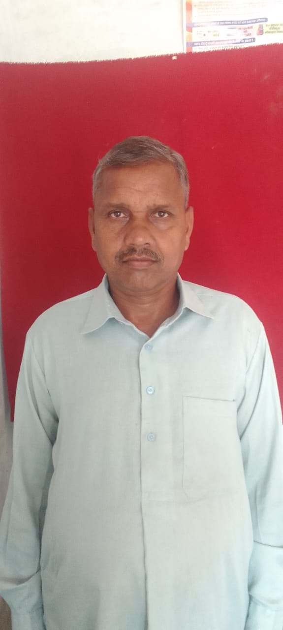 फोटो जर्सी पहने बेदराम गंगवार जवाहरकाट पहने फोटो सतीश चन्द्र गंगवार ग्राम प्रधान बस ई फोटो जर्सी पहने बेदराम गंगवार जवाहरकाट पहने फोटो सतीश चन्द्र गंगवार ग्राम प्रधान बस ई