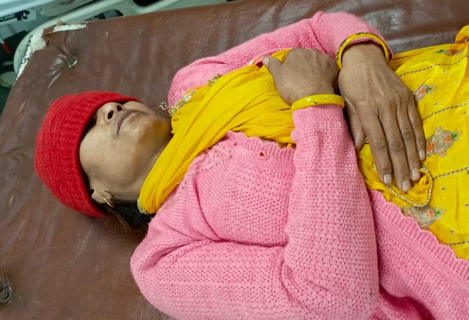 06...रोहतक गोहाना रोड पर स्थित घिलोड गांव में हुए सड़क हादसे के बाद श्रतिग्रस्त कार। स्रोत : प 06...रोहतक गोहाना रोड पर स्थित घिलोड गांव में हुए सड़क हादसे के बाद श्रतिग्रस्त कार। स्रोत : प