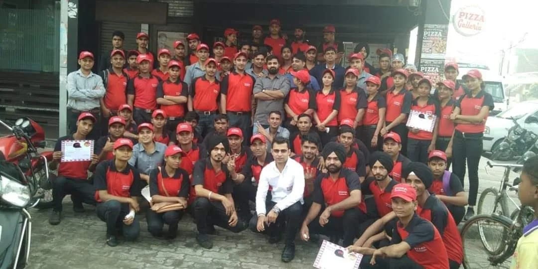 गोहाना के संदीप जांगड़ा, जो स्टार्टअप की दुनिया में मिसाल बन चुके हैं। स्रोत: सोशल मीडिया गोहाना के संदीप जांगड़ा, जो स्टार्टअप की दुनिया में मिसाल बन चुके हैं। स्रोत: सोशल मीडिया