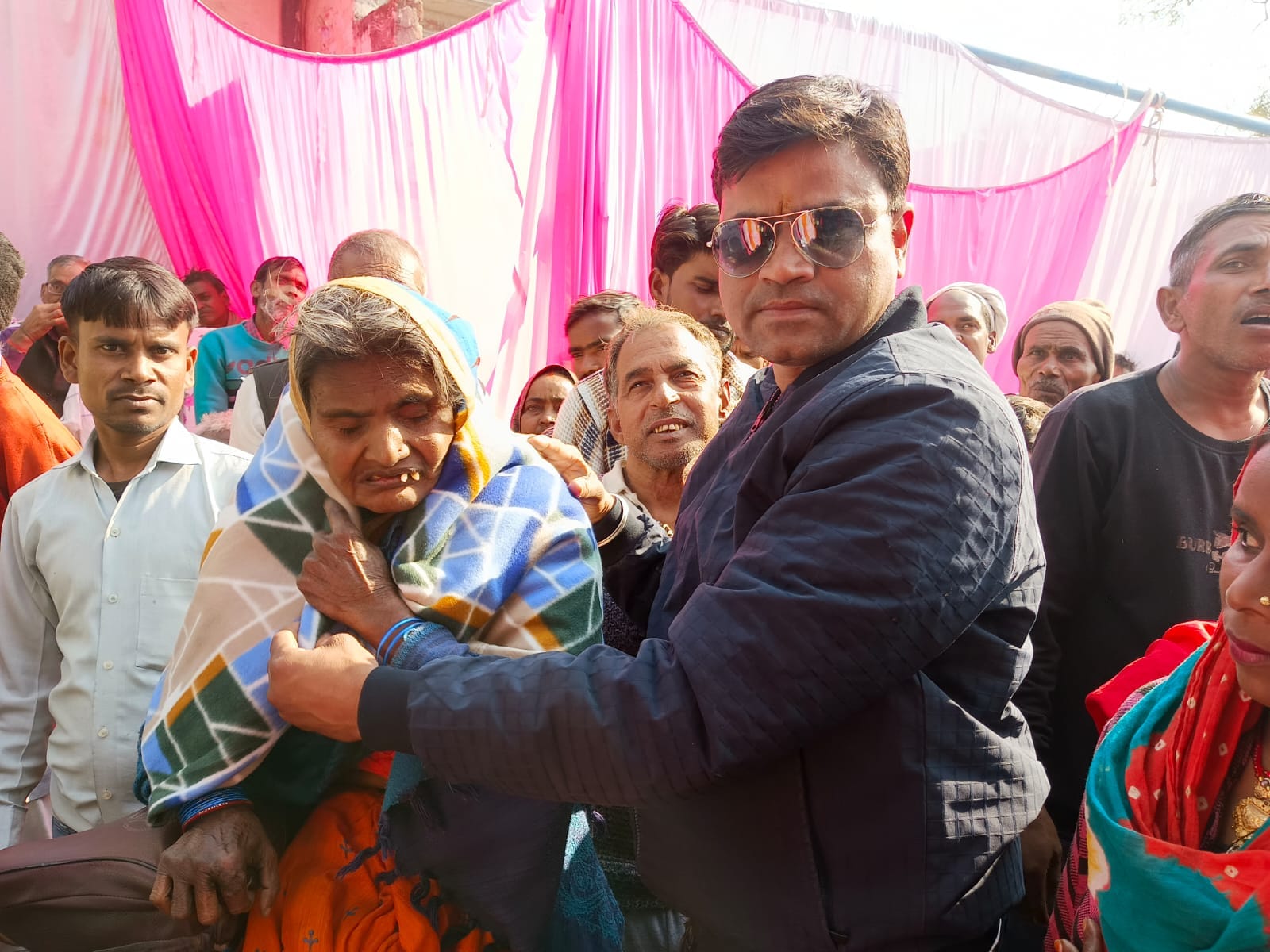 सामाजिक संगठनों, समाजसेवियों, रेजिडेंट वेलफेयर एसोसिएशन (आरडब्ल्यूए) और धार्मिक संस्थानों की ओर सामाजिक संगठनों, समाजसेवियों, रेजिडेंट वेलफेयर एसोसिएशन (आरडब्ल्यूए) और धार्मिक संस्थानों की ओर