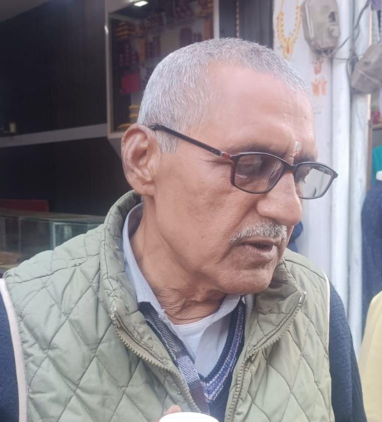 फोटो16एचएएमपी 19- पंचखुरा खुर्द में आरा मशीन को सीज करता वन विभाग। स्रोतः विभाग फोटो16एचएएमपी 19- पंचखुरा खुर्द में आरा मशीन को सीज करता वन विभाग। स्रोतः विभाग