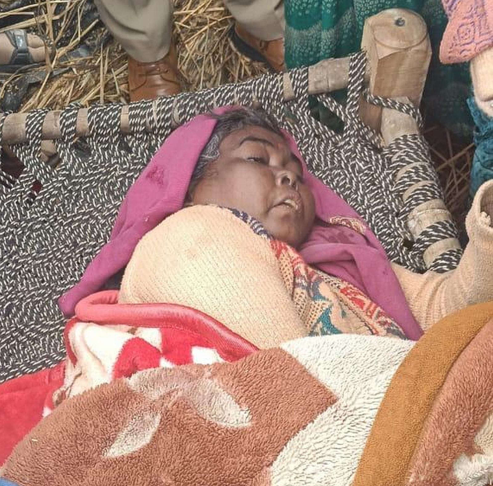 लाठी चार्ज में घायल चंचल व दो अन्य महिलाएं।संवाद लाठी चार्ज में घायल चंचल व दो अन्य महिलाएं।संवाद