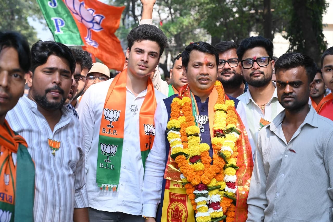 महाराष्ट्र निकाय चुनाव में सबसे कम उम्र में बनी नगर सेवक बनीं बरसठी क्षेत्र के सहरमा गांव निवास